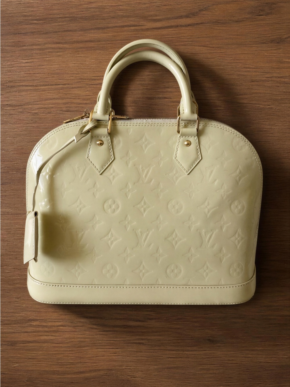 Louis Vuitton Alma Vernis in excellent condition - Picture 1 of 7